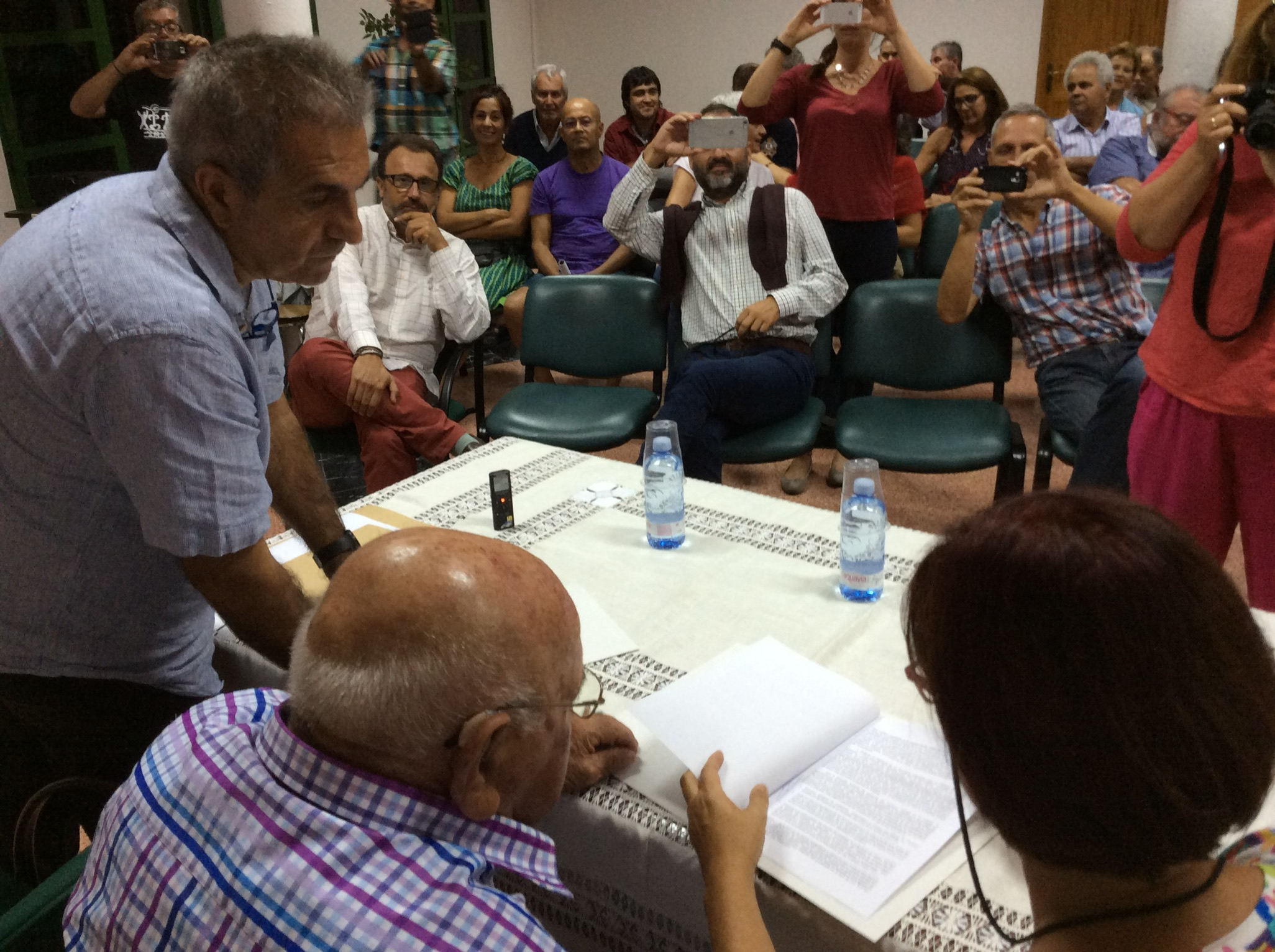 Firma del acuerdo de custodia en Las Tirajanas